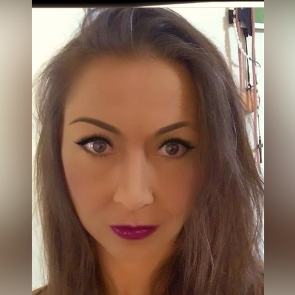 Meet your Posher, Denise